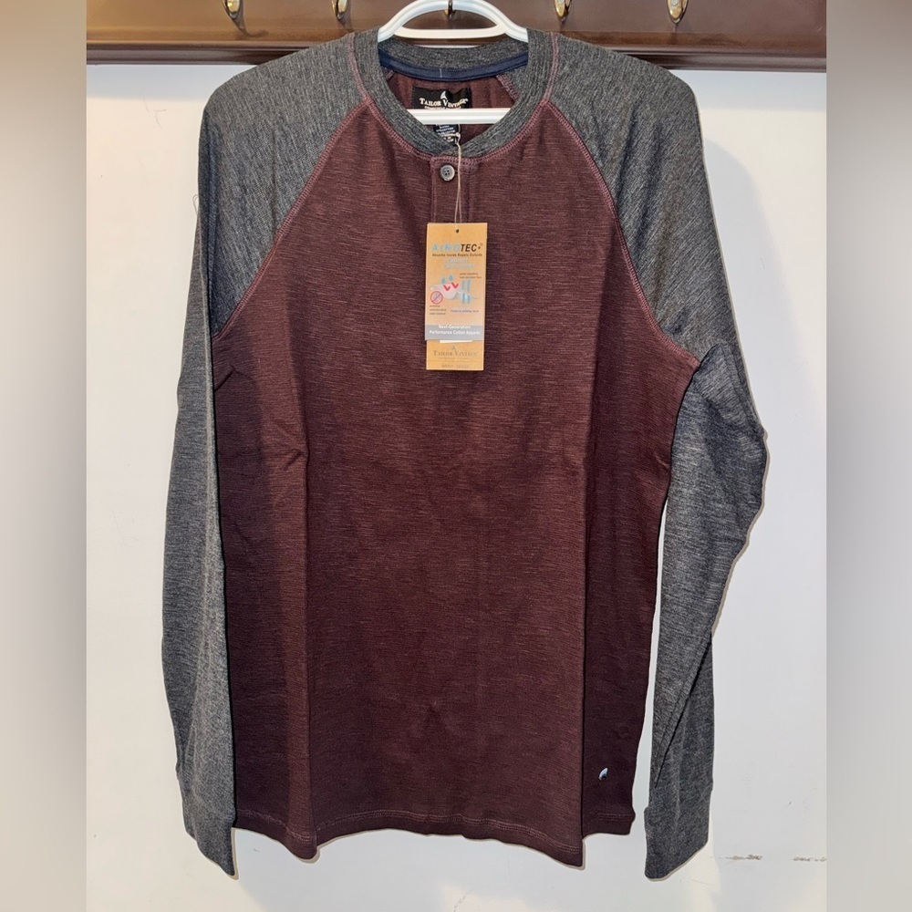 NWT Tailor Vintage Burgundy and Gray Long Sleeve Henley Size Medium